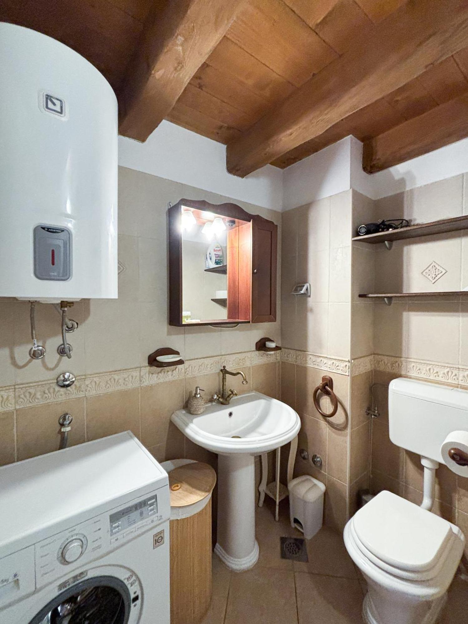 City Center Coastal Escape - Apartments With Sea View Or Cozy Room Novigrad  Zewnętrze zdjęcie