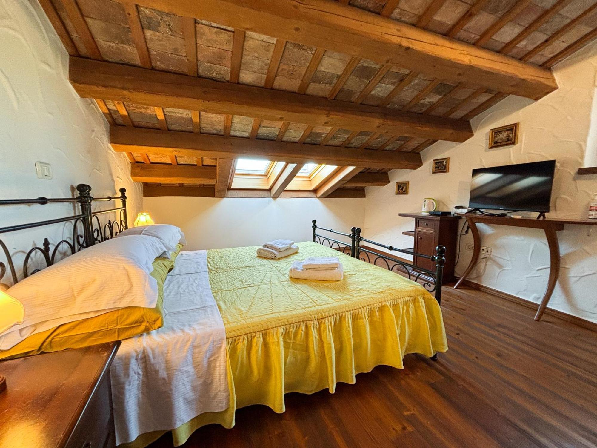 City Center Coastal Escape - Apartments With Sea View Or Cozy Room Novigrad  Zewnętrze zdjęcie