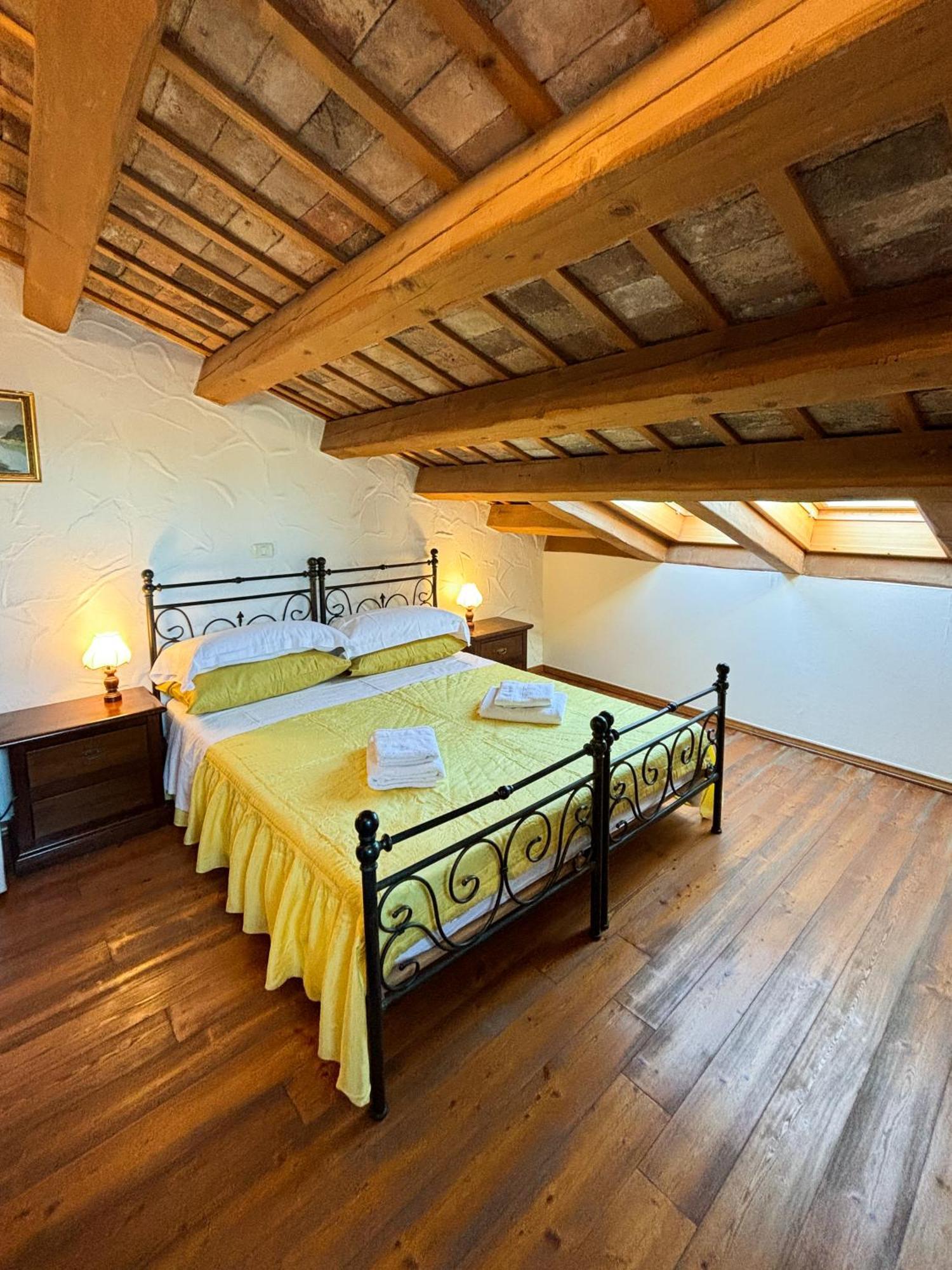 City Center Coastal Escape - Apartments With Sea View Or Cozy Room Novigrad  Zewnętrze zdjęcie