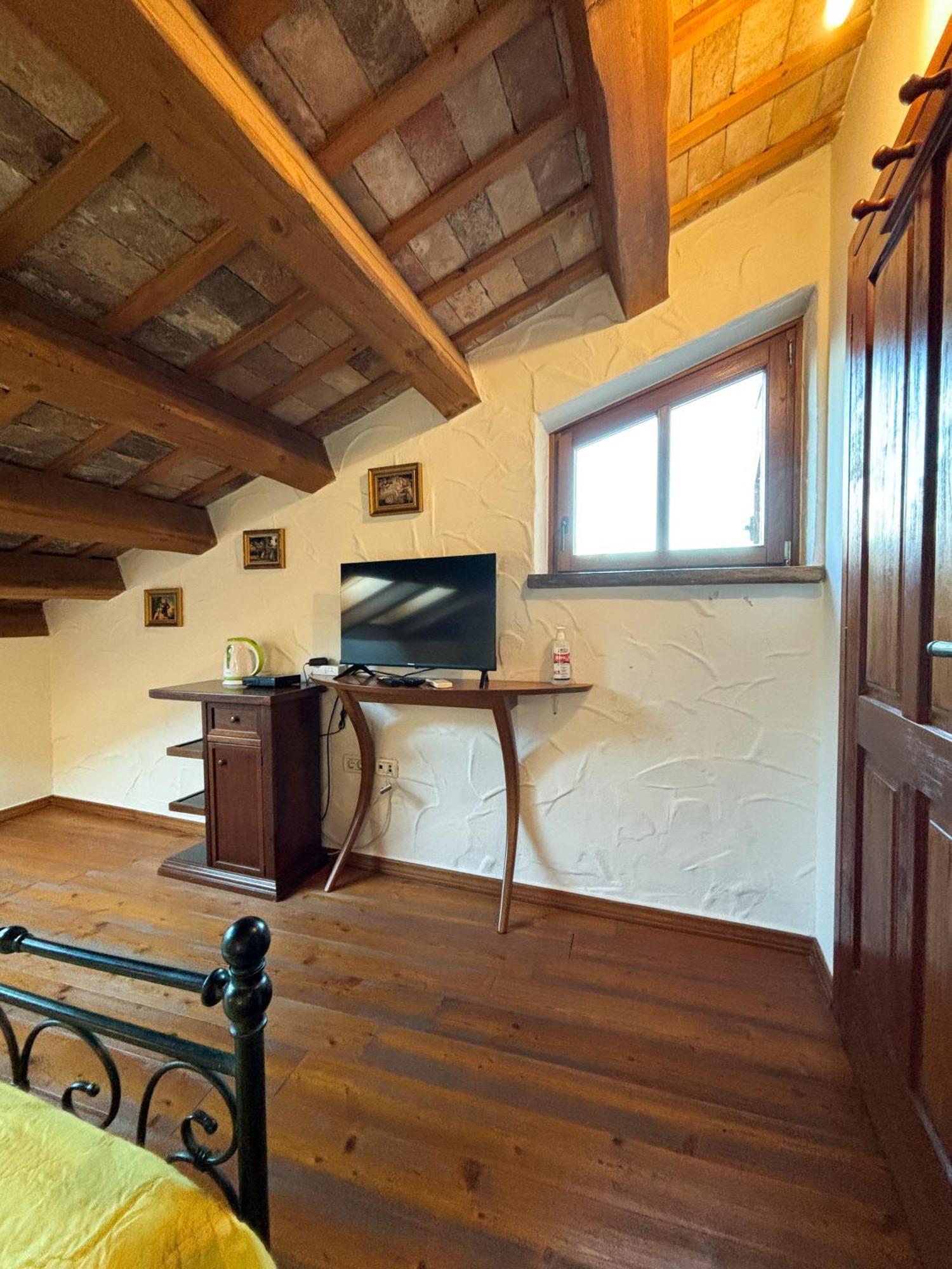 City Center Coastal Escape - Apartments With Sea View Or Cozy Room Novigrad  Zewnętrze zdjęcie